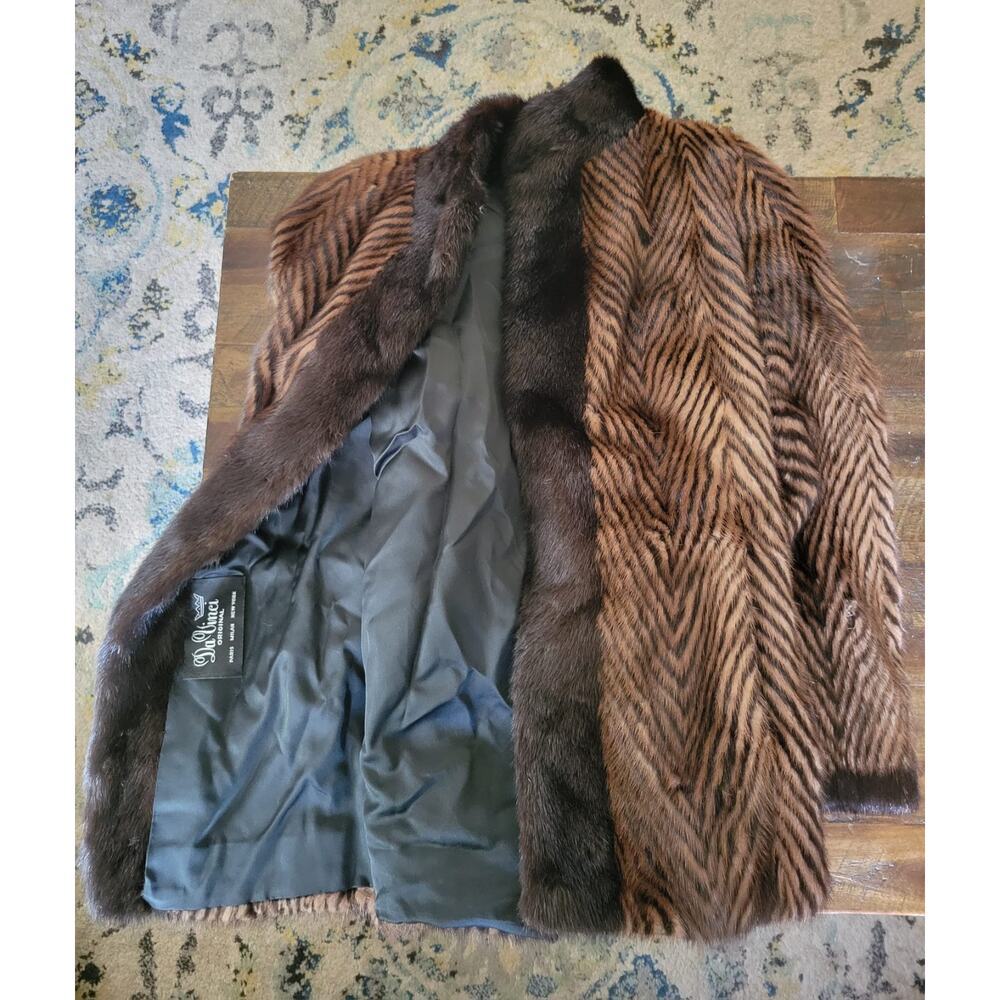 DaVinci Authentic Vintage Mink Coat with Chevron Pattern - Very Soft Fur - Picture 8 of 11